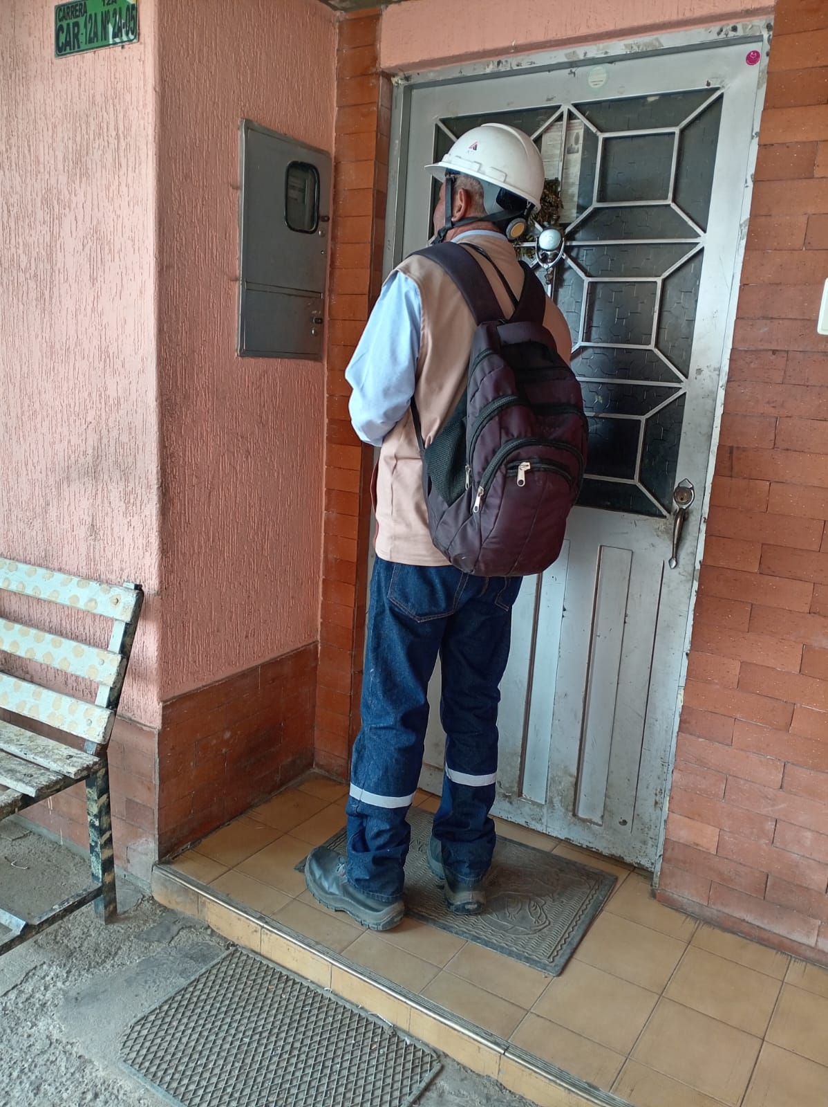 Trabajadora con tablet