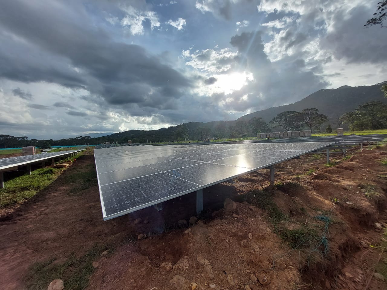 Construcción parque solar fase 1